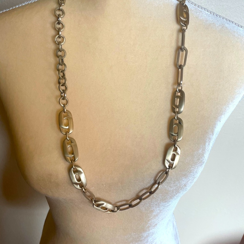 Gold chain necklace